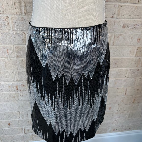 Darla Skirt - Picture 1 of 8